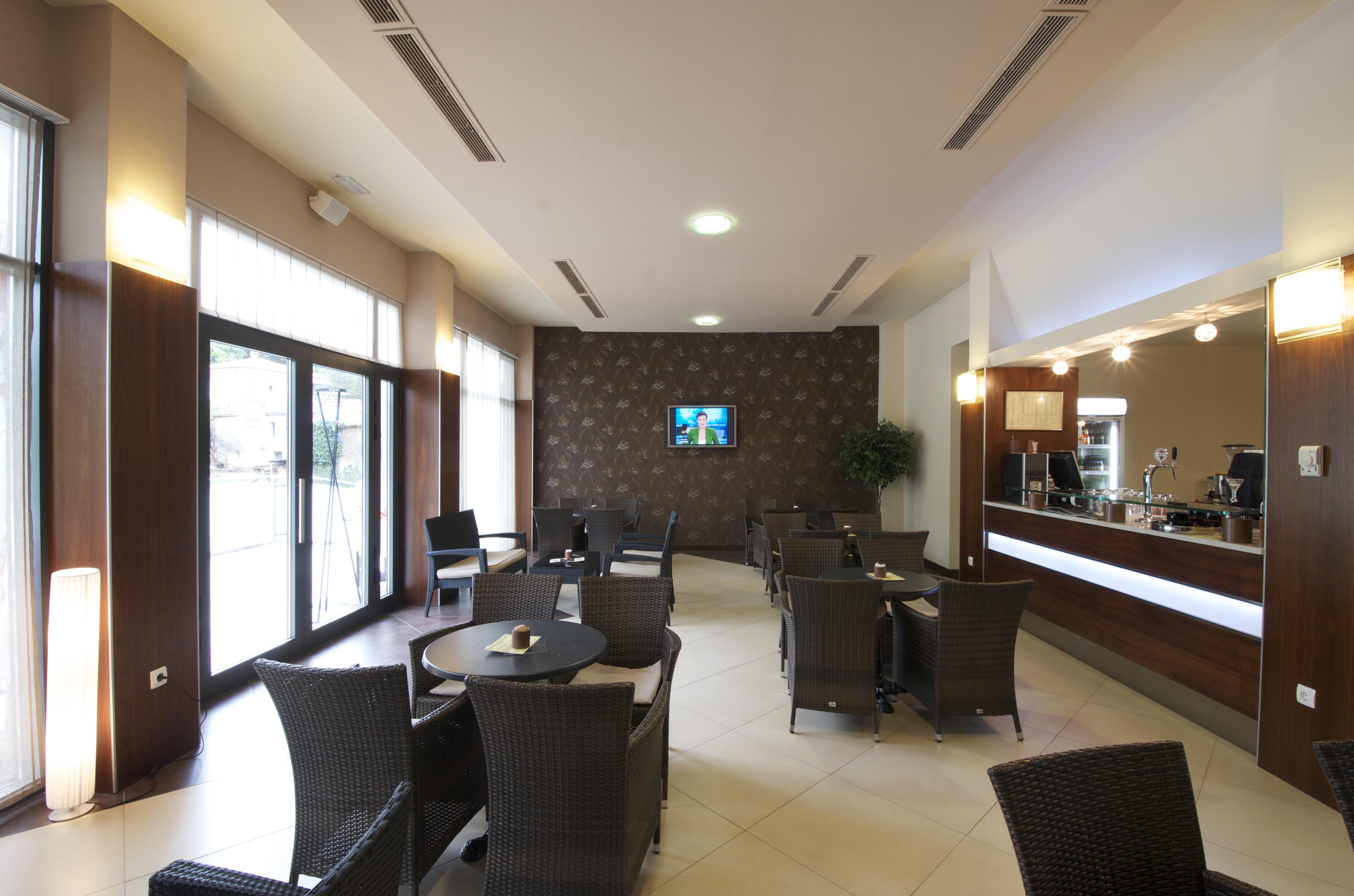 Hotel Fontana Buzet Luaran gambar