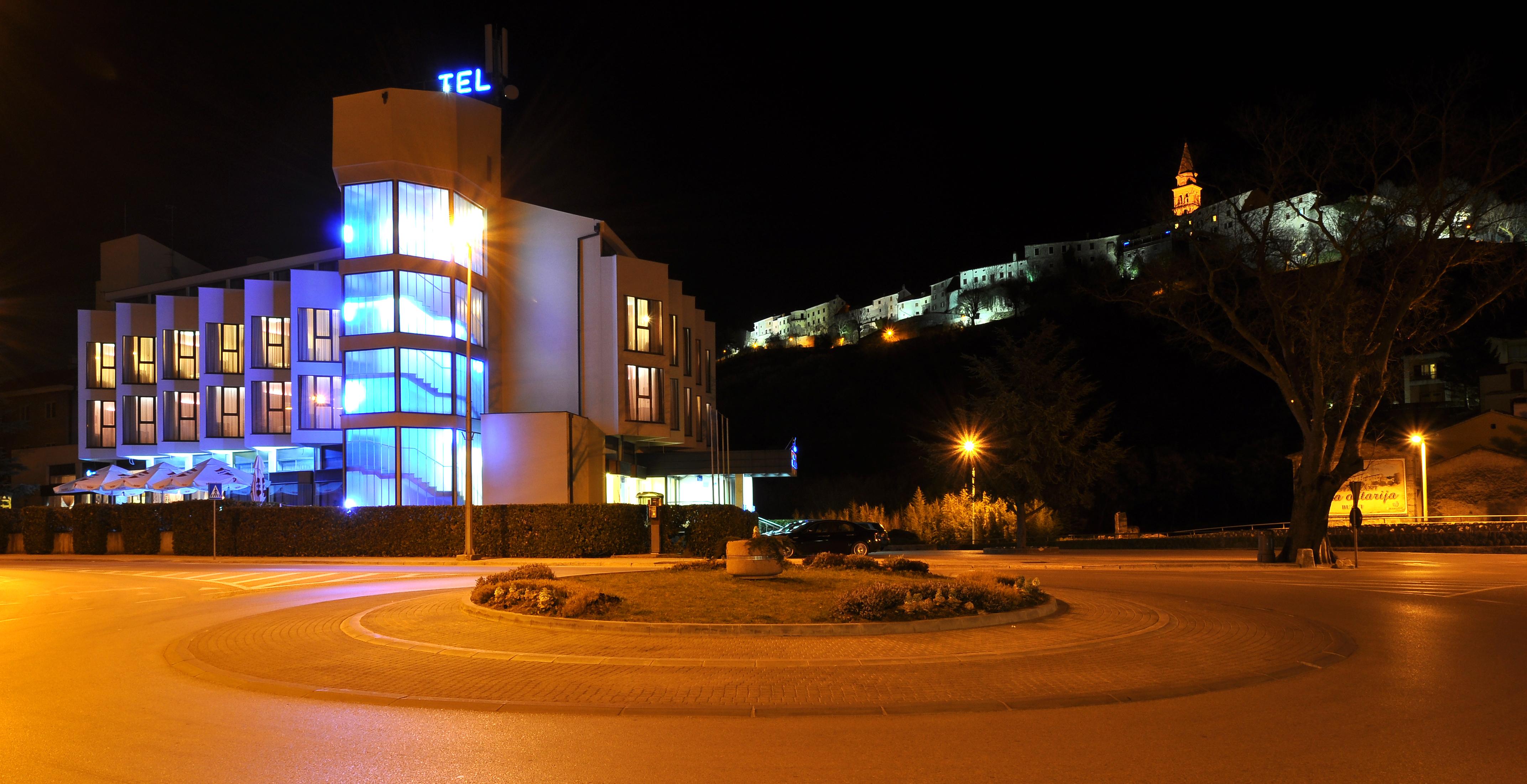 Hotel Fontana Buzet Luaran gambar