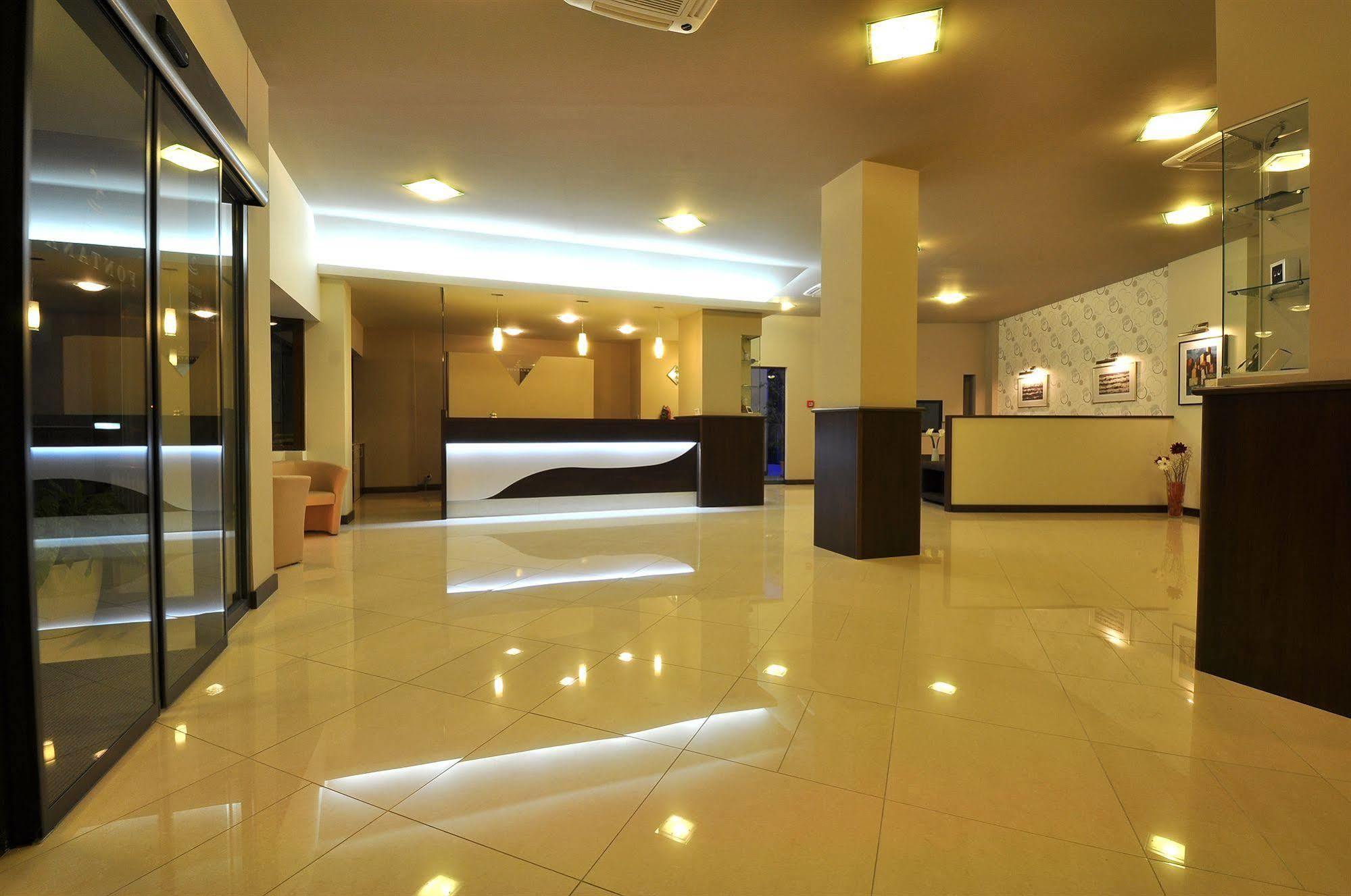 Hotel Fontana Buzet Luaran gambar
