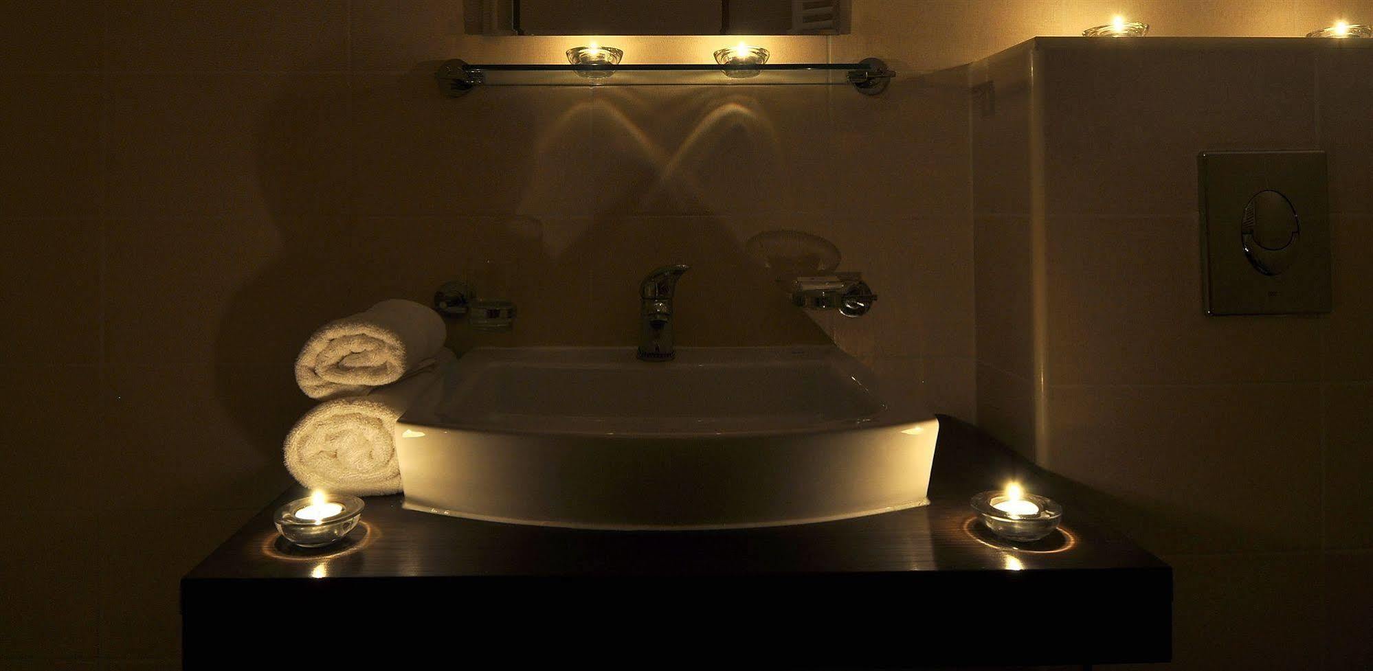 Hotel Fontana Buzet Luaran gambar