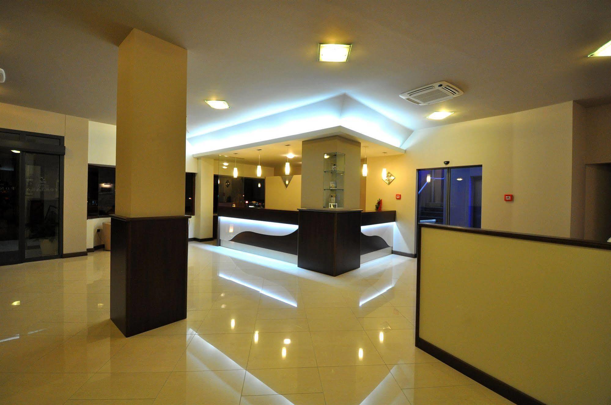 Hotel Fontana Buzet Luaran gambar